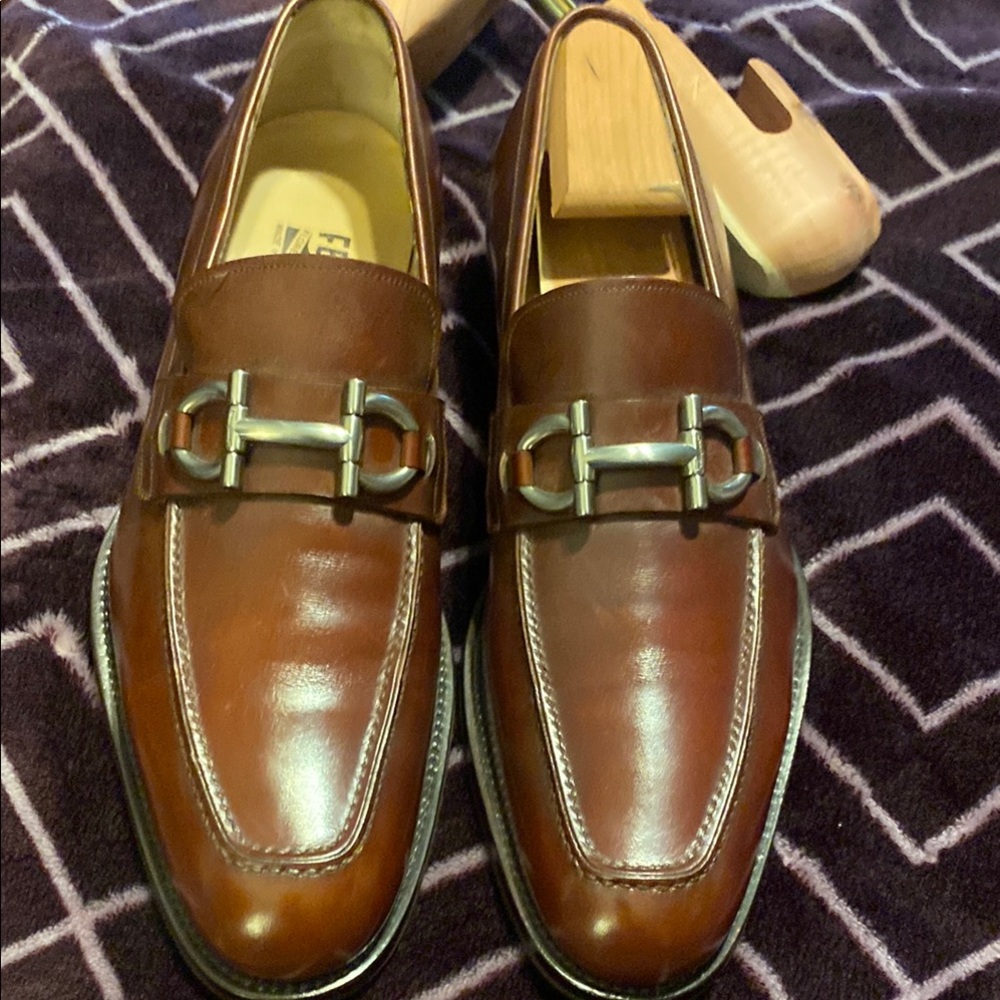 Elegant Brown Leather Loafers